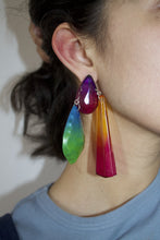 Load image into Gallery viewer, Cluster Plastic Bijoux Earring
